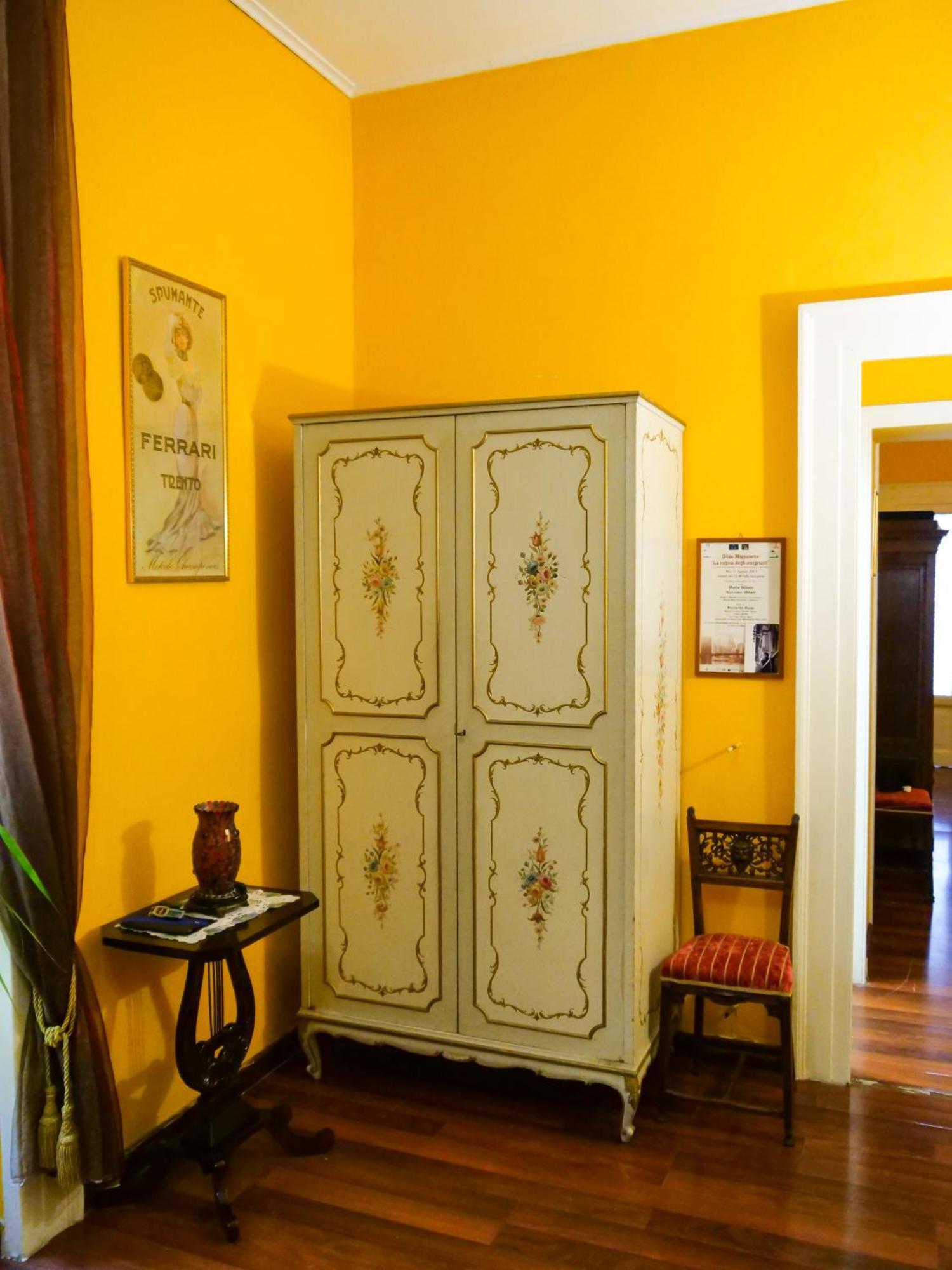 Bed and Breakfast Salotto Sommer à Naples Extérieur photo